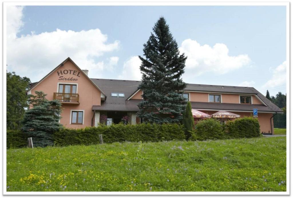 Hotel Sirakov Liptál Exterior photo
